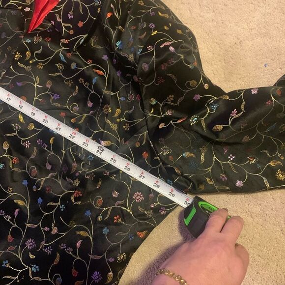 Vintage Dead Stock J.B.S. Silk Black and Red Floral Women's Jacket - Picture 8 of 11